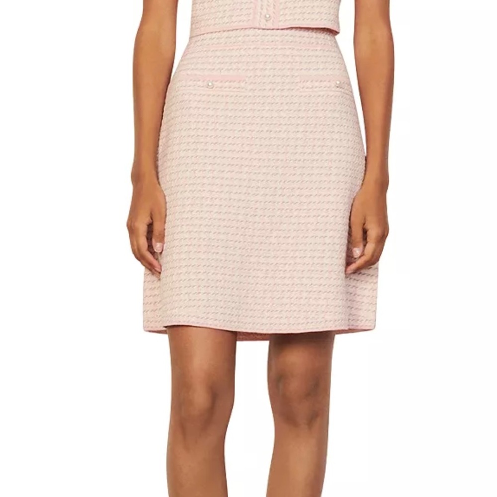 NWT Sandro knit pencil skirt. Designed in the Chanel vibe. Size medium.